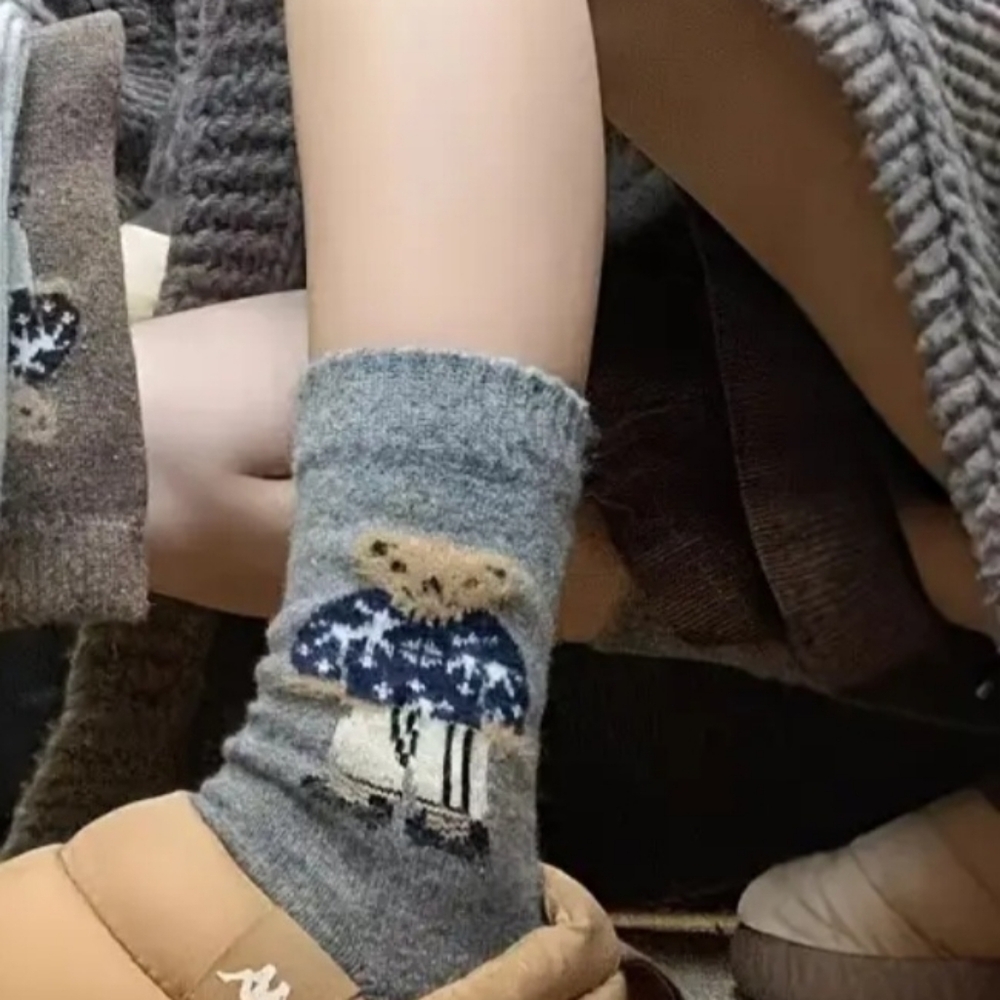 Polo RL 3 Pairs Cozy Bear Patterned  Socks - 2 Grey and 1 Black - Picture 8 of 9